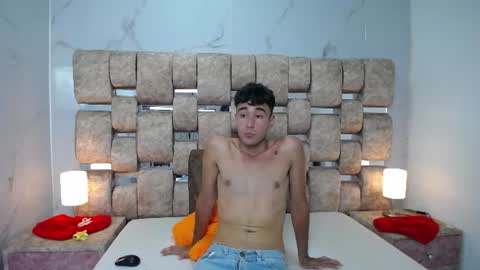 Kaht y Aiden online show from July 2026 02:34:01 PM