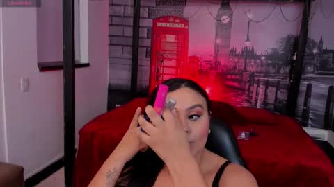 Katia online show from December 2025 08:38:02 PM