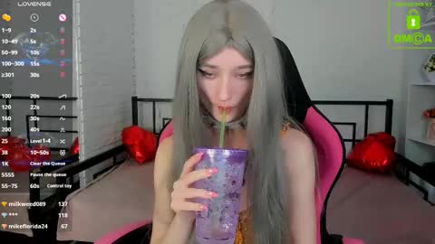 Katia  online show from February 2025 12:48:01 PM