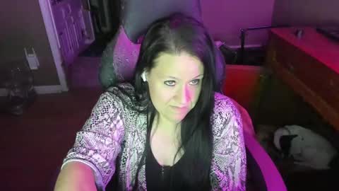 Snapshot of katie227 chatting on January 2025 03:15:01 AM Katie online show from January 2025 03:15:01 AM