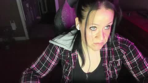 Snapshot of katie227 chatting on January 2025 03:28:02 AM Katie online show from January 2025 03:28:02 AM