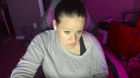 Snapshot of katie227 chatting on January 2025 02:28:02 AM Katie online show from January 2025 02:28:02 AM