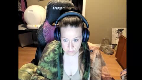 Snapshot of katie227 chatting on January 2026 02:28:02 AM Katie online show from January 2026 02:28:02 AM