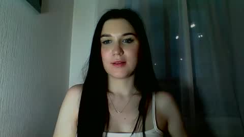 katie_foxi online show from May 2026 07:19:01 PM