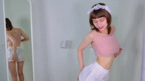 Snapshot of katie_ktk chatting on September 2025 01:34:02 PM Katie online show from September 2025 01:34:02 PM