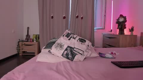 Kate online show from January 2025 12:14:01 PM