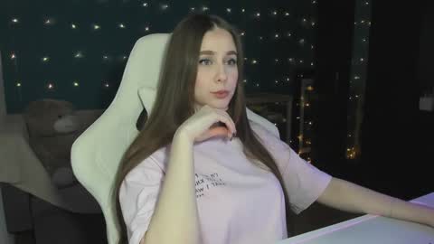 Snapshot of katie_taylorr chatting on December 2024 10:40:01 PM Katie online show from December 2024 10:40:01 PM