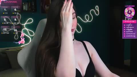 Snapshot of katie_taylorr chatting on September 2025 10:45:02 PM Katie online show from September 2025 10:45:02 PM