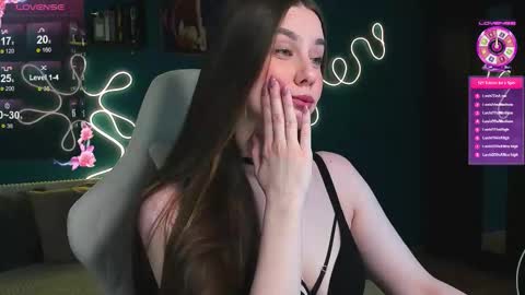 Snapshot of katie_taylorr chatting on September 2025 10:47:01 PM Katie online show from September 2025 10:47:01 PM