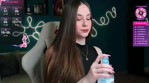 Snapshot of katie_taylorr chatting on October 2025 03:21:02 AM Katie online show from October 2025 03:21:02 AM