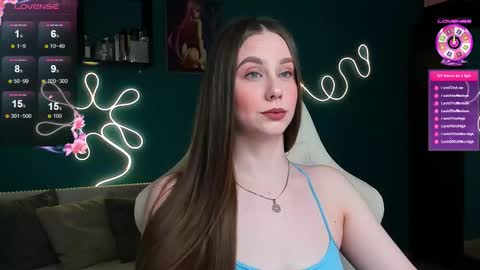 Snapshot of katie_taylorr chatting on November 2025 11:21:02 PM Katie online show from November 2025 11:21:02 PM