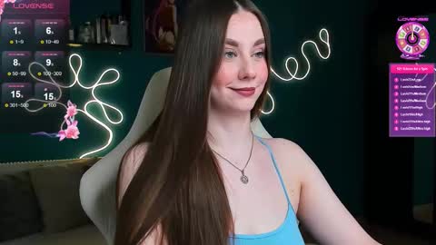 Snapshot of katie_taylorr chatting on November 2025 10:04:01 PM Katie online show from November 2025 10:04:01 PM