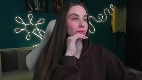 Katie online show from April 2026 06:03:01 PM