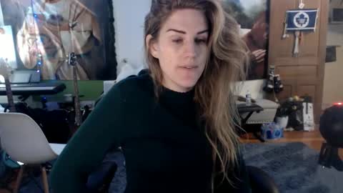 Katie online show from December 2024 05:20:01 AM