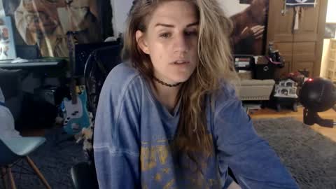 Katie online show from September 2025 05:20:02 AM