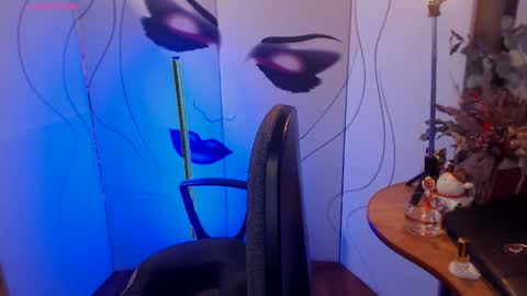 Katie online show from November 2025 05:41:01 AM