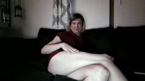 Snapshot of katieutopia chatting on December 2025 04:08:02 AM katieutopia online show from December 2025 04:08:02 AM