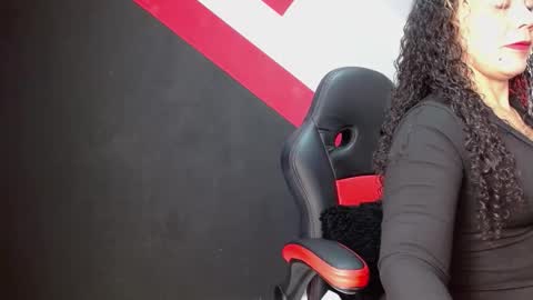 Snapshot of katiuska_xxx chatting on December 2025 11:35:01 PM Katiuska online show from December 2025 11:35:01 PM