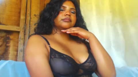 Snapshot of katiuskaxoxo chatting on June 2026 07:44:02 PM Katiuska online show from June 2026 07:44:02 PM
