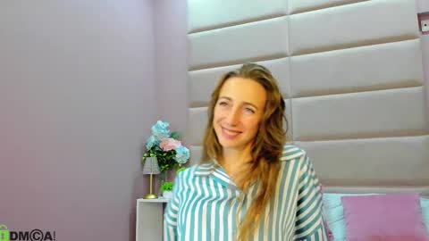 Snapshot of katrina_foks chatting on November 2025 08:50:01 AM katrina_foks online show from November 2025 08:50:01 AM