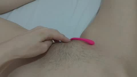 Snapshot of katrinna_arinna chatting on January 2025 06:35:01 AM katrina dont forget to give me thumbs up online show from January 2025 06:35:01 AM