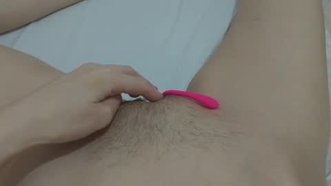 Snapshot of katrinna_arinna chatting on January 2025 07:15:01 PM katrina dont forget to give me thumbs up online show from January 2025 07:15:01 PM