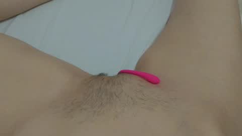 Snapshot of katrinna_arinna chatting on January 2025 03:50:01 PM katrina dont forget to give me thumbs up online show from January 2025 03:50:01 PM