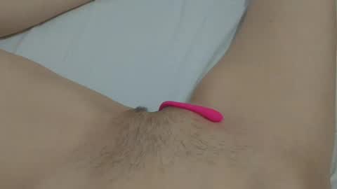 Snapshot of katrinna_arinna chatting on January 2025 06:42:01 AM katrina dont forget to give me thumbs up online show from January 2025 06:42:01 AM