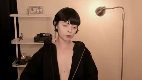 Snapshot of katsurotaro chatting on October 2025 08:49:02 PM katsuro online show from October 2025 08:49:02 PM