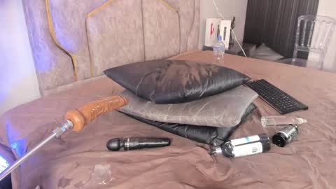 Katerine online show from March 2025 06:37:01 AM