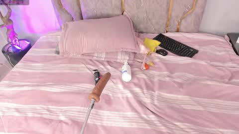 Katerine online show from October 2025 03:37:02 AM