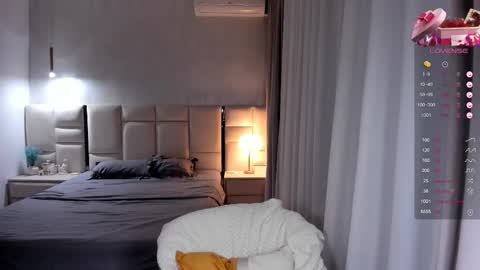 Snapshot of kattelovelyy chatting on September 2025 04:12:02 AM GoddessKateline online show from September 2025 04:12:02 AM