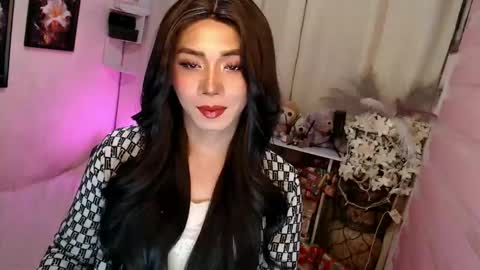 Snapshot of kattiecurrent chatting on December 2025 02:06:01 AM Saisy online show from December 2025 02:06:01 AM