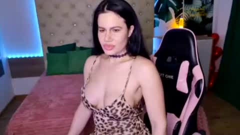 KattieSims online show from February 2025 01:13:02 AM