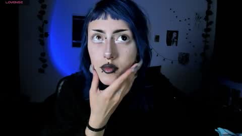 kattx   independent model online show from December 2025 05:46:01 AM