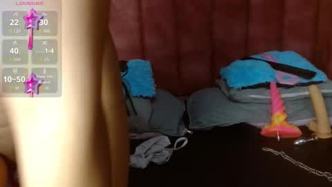 Arianna online show from October 2025 02:01:01 PM