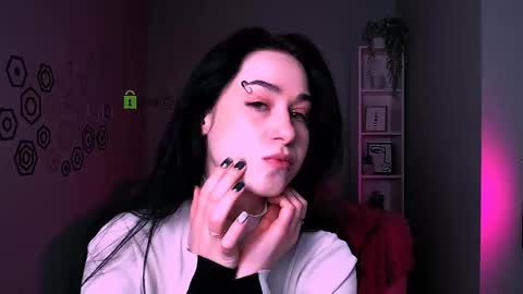 Katty online show from December 2025 10:22:01 AM