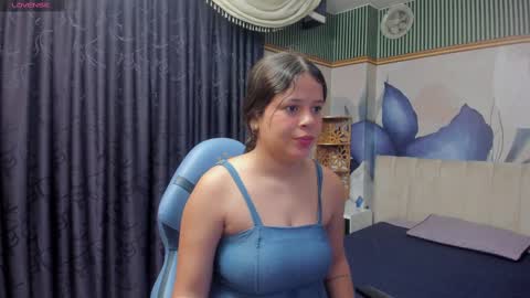 Snapshot of kattycurvy4u chatting on February 2025 12:05:02 PM katty online show from February 2025 12:05:02 PM