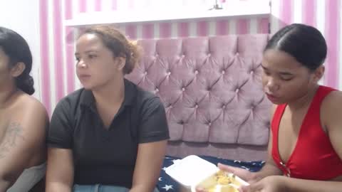 Snapshot of kattyy_18_ chatting on February 2026 12:11:01 PM kattyy_18_ online show from February 2026 12:11:01 PM