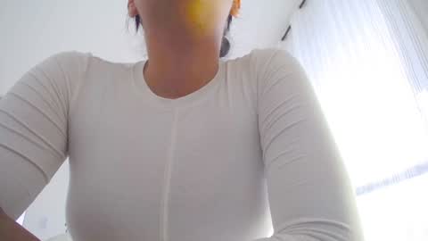 Snapshot of katy_18_pocahontas chatting on December 2025 08:16:02 PM K a t y online show from December 2025 08:16:02 PM