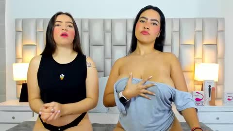 katy blonde girl and paola big boobs online show from September 2025 01:22:01 PM