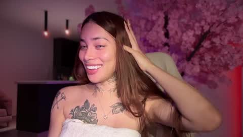 Emily online show from February 2025 01:02:02 AM