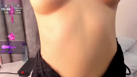 Snapshot of katy_thompson_ chatting on January 2025 06:46:01 AM Katherin online show from January 2025 06:46:01 AM