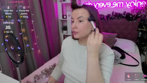 Snapshot of katyaneilson chatting on January 2025 06:35:01 AM Kate online show from January 2025 06:35:01 AM