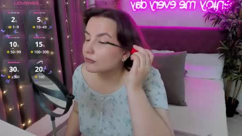 Snapshot of katyaneilson chatting on September 2025 05:07:02 AM Kate online show from September 2025 05:07:02 AM