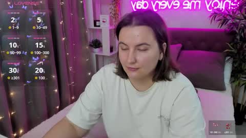 Snapshot of katyaneilson chatting on September 2025 03:19:01 AM Kate online show from September 2025 03:19:01 AM