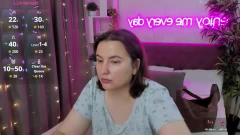 Snapshot of katyaneilson chatting on September 2025 03:30:02 AM Kate online show from September 2025 03:30:02 AM