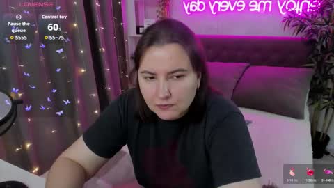 Snapshot of katyaneilson chatting on October 2025 03:34:02 AM Kate online show from October 2025 03:34:02 AM