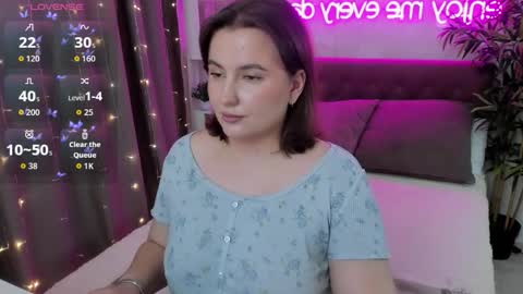 Snapshot of katyaneilson chatting on October 2025 05:59:02 AM Kate online show from October 2025 05:59:02 AM