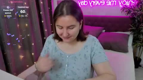 Snapshot of katyaneilson chatting on October 2025 04:32:02 AM Kate online show from October 2025 04:32:02 AM